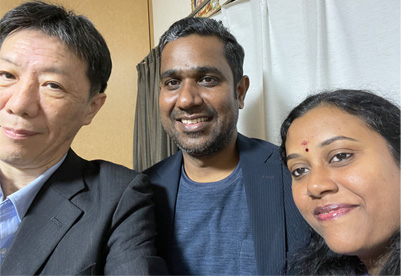 インド国籍のSさんご夫妻と行政書士の藤澤