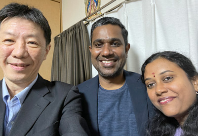 インド国籍のSさんご夫妻と行政書士の藤澤